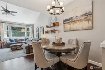 Spacious combination of dining and living rooms