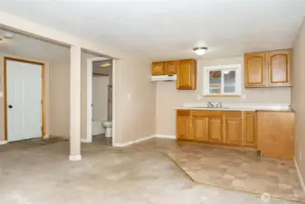 Home office/possible guest area in detached structure