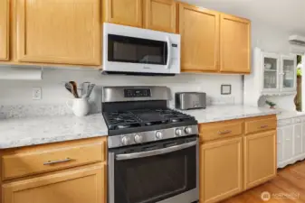 New stove and dishwasher