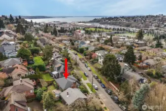 Convenient to Interbay and Elliot Bay or downtown...