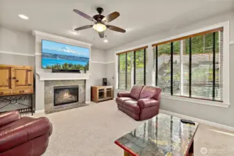 2nd Living Room