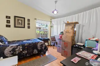 Main House 2nd Bedroom