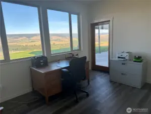 Third bedroom has separate entry to patio
