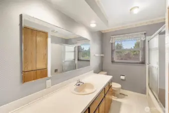 Bathroom - main floor