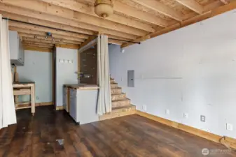 Outbuilding/shop-storage
