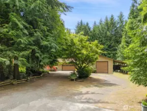 Welcome to 4005 NE Kedros Dr