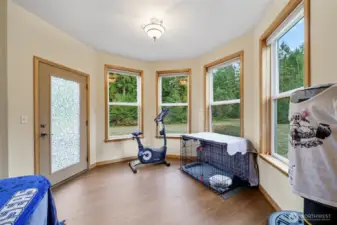 The junior suite has private access to the backyard.