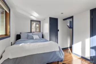 Guest Room or Home Office