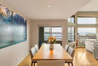 Large dining area with great art wall!
