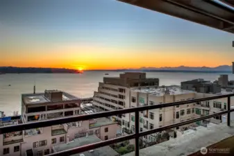 Unforgettable sunsets that make every evening feel special.