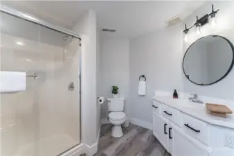 Main bathroom