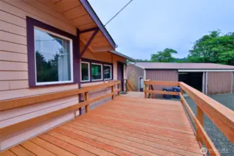 New deck to entryway
