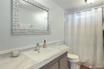 2nd Bathroom
