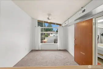 Front Bonus Room leading into the workshop. Complete with desk/bar area.