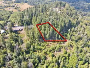 Overhead view with approximate boundaries in red.