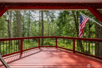 Extra living space on covered deck off of main room