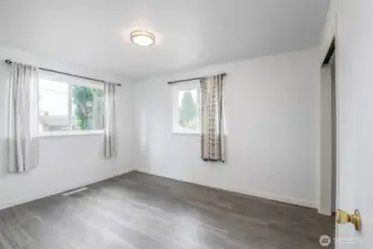 Second bedroom.