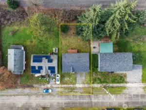 Seeing the approximate lot lines from above puts the space into perspective. There’s room back here for raised beds, a grill setup, lawn games, or that future shed you might want to deck out for a remote backyard office or art studio!  The front of the home connects to a sidewalk right at the driveway, making it easy to enjoy Bucoda’s walkable charm while still having a yard that feels like your own.