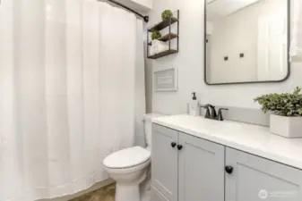 Hall bathroom.