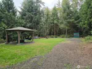 Large gravel pad for RV