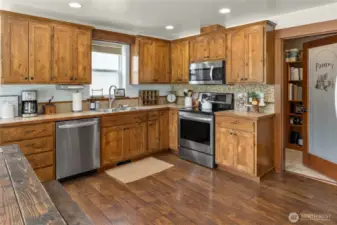 Pantry Laundry off the kitchen.