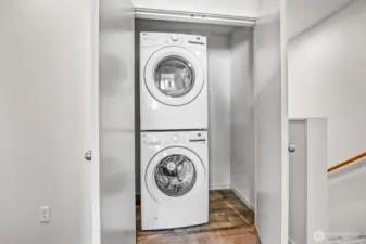 full sized washer and dryer on the the floor