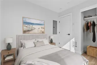 Upper Level Guest Bedroom *Photo has been virtually staged