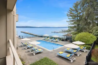 Virtually Staged Pool