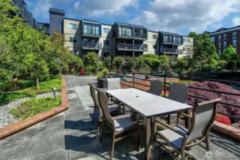 Al Fresco community dining.