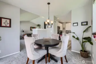 Great floor plan for entertaining!