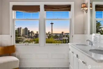 Primary Bathroom En-Suite