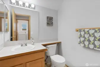 Nice sized half bath