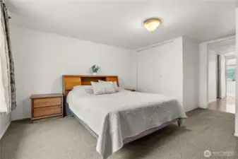 Spacious 2nd bedroom