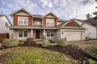 Welcome home to the beautiful Heritage Woods neighborhood!