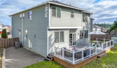 This side of the of the house has the entry gate to backyard.