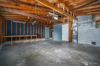 Attached 2 Car Garage