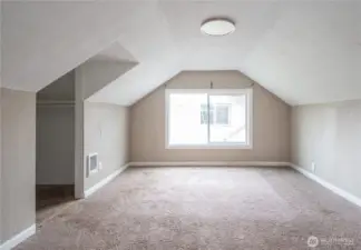Upstair bedroom