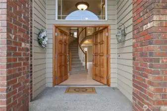 Grand entry welcomes you in.