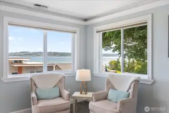 Primary Suite sitting area