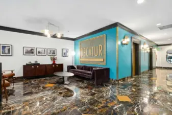 The well-lit lobby is comfortable for visiting with friends or business associates, or hanging out when you want some company and would rather not go out in the rain.