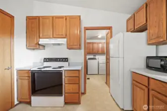 Looking toward the laundry room and mud room beyond.