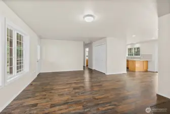 Living Room toward hallway