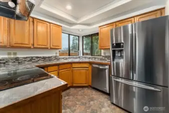Kitchen with newer appliances