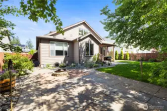 Large Patio with Firepit in the fully fenced backyard!