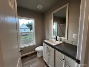 2nd 3/4 bath off the hallway and living room