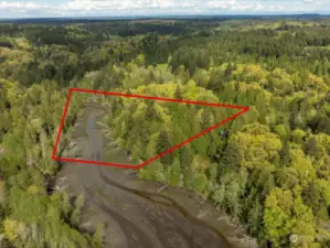 Over Ten acres for pristine property at the very end of Dutcher's Cove.