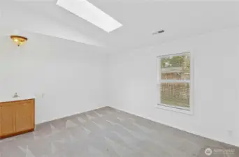 A bonus room or non-conforming 4th bedroom!