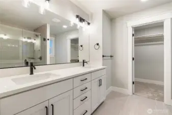 Full bathroom
