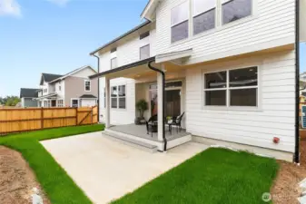 Private deck/backyard