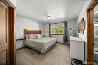 Primary bedroom with walkin closet